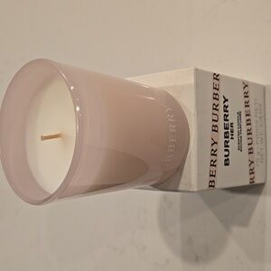 New In Box Burberry Her Candle Chic pink candle luxury Scented Candle 2.4 Oz